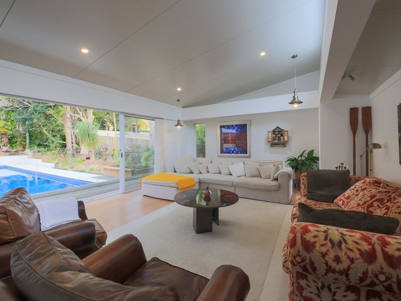 8 Surf Street, Emerald Beach NSW 2456