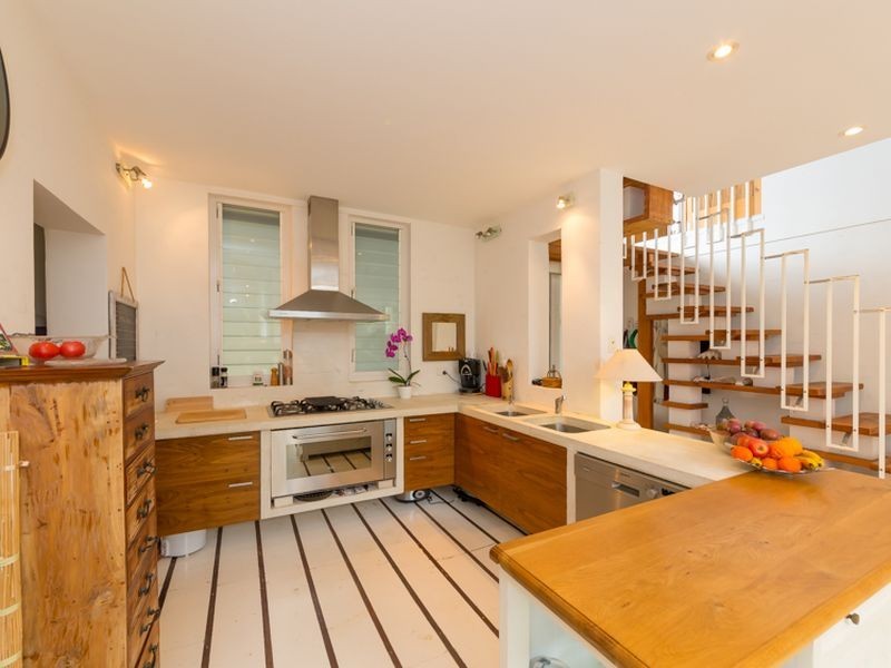 8 Surf Street, Emerald Beach NSW 2456