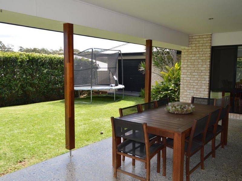 4 Waverider Cove, Safety Beach NSW 2456