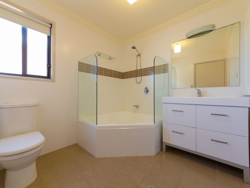6 Lighthouse Crescent, Emerald Beach NSW 2456