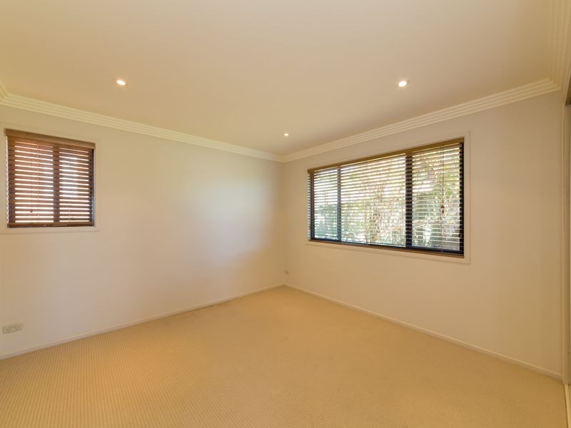 6 Lighthouse Crescent, Emerald Beach NSW 2456