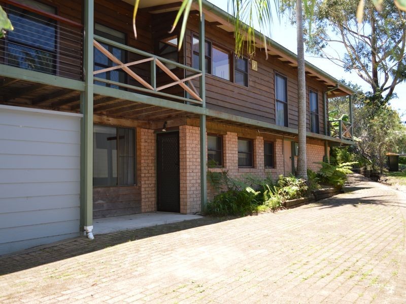14 Young Street, Safety Beach NSW 2456
