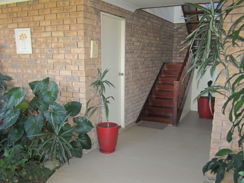 10 Lighthouse Crescent, Emerald Beach NSW 2456