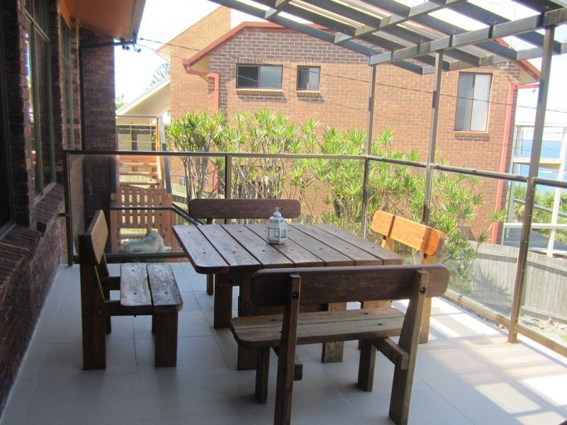 10 Lighthouse Crescent, Emerald Beach NSW 2456