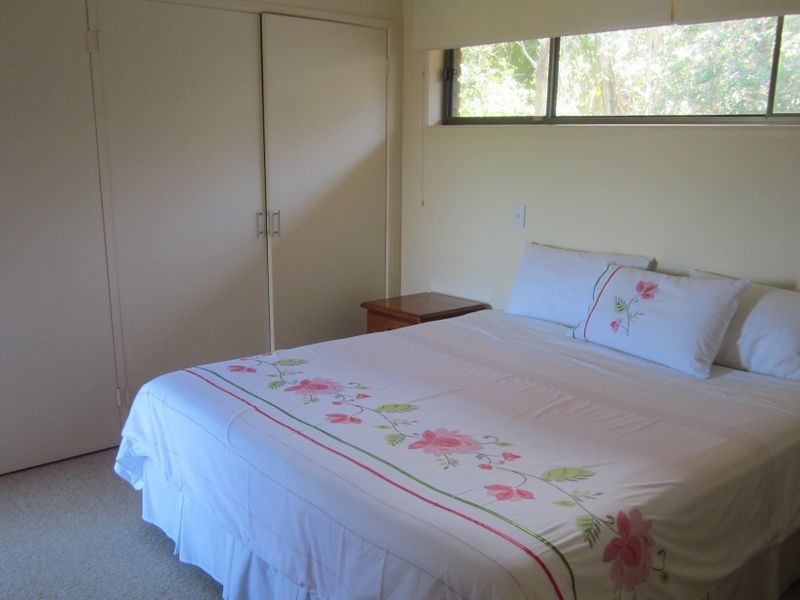 10 Lighthouse Crescent, Emerald Beach NSW 2456