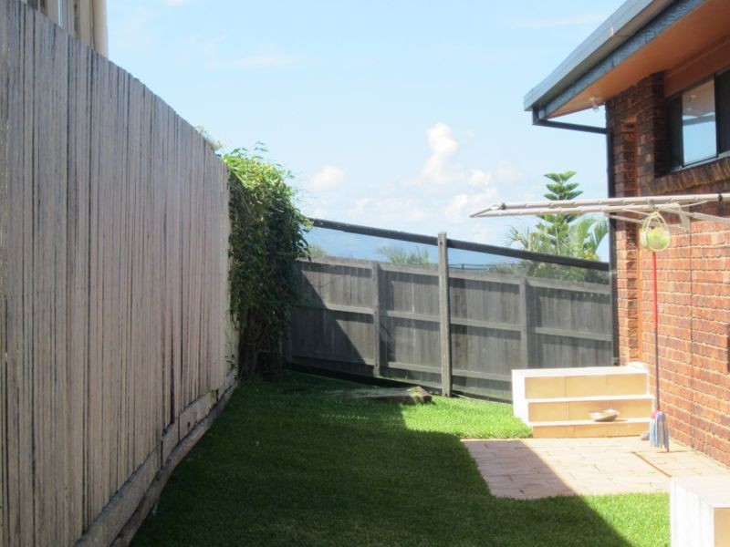 10 Lighthouse Crescent, Emerald Beach NSW 2456