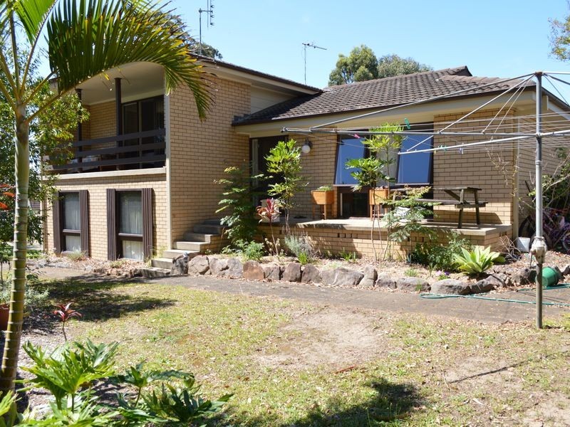 9 Pine Crescent, Sandy Beach NSW 2456