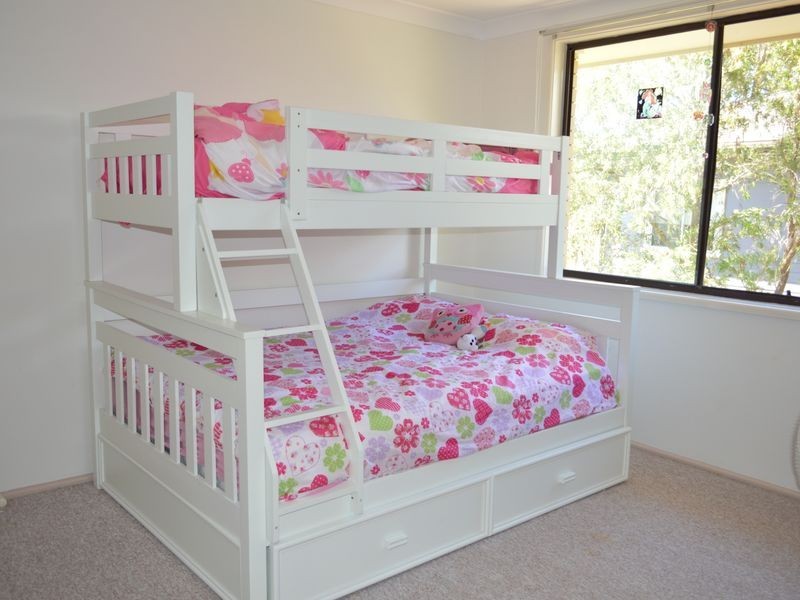 9 Pine Crescent, Sandy Beach NSW 2456