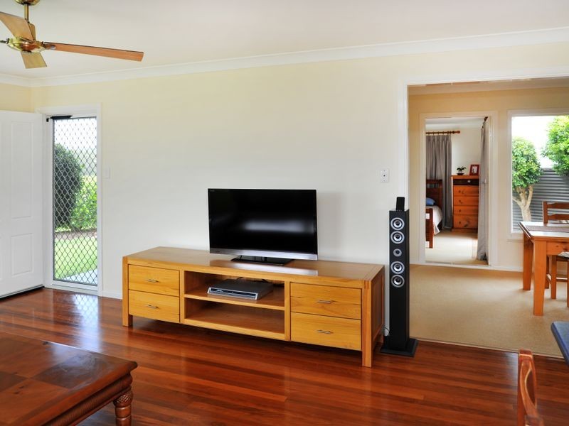 72 Arrawarra Road, Arrawarra Headland NSW 2456