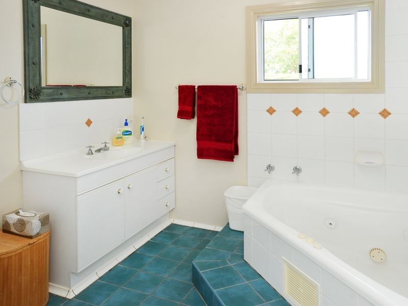 72 Arrawarra Road, Arrawarra Headland NSW 2456