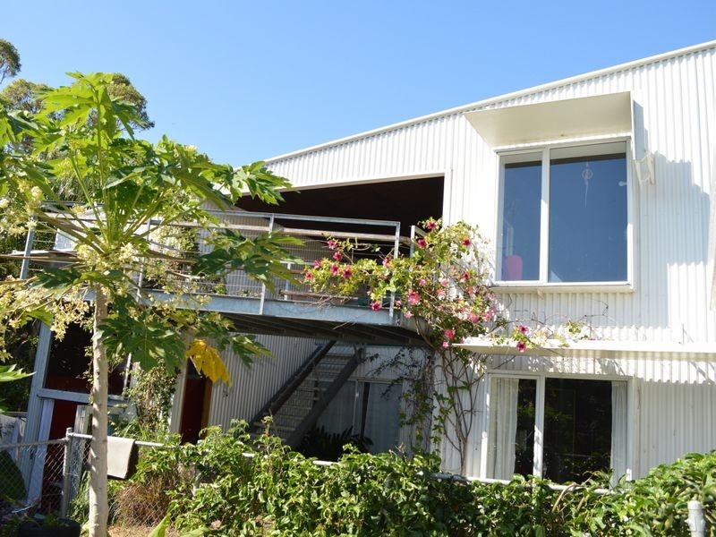 25 Scarborough Street, Woolgoolga NSW 2456