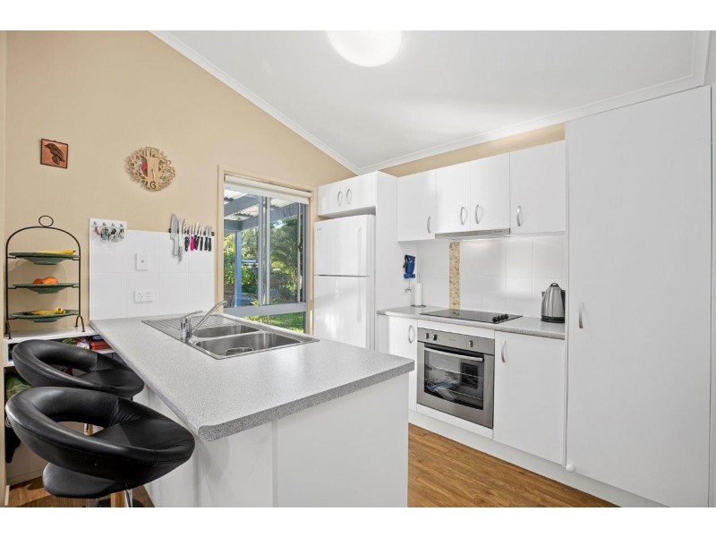 5 Hibiscus Road Darlington Park, Arrawarra NSW 2456