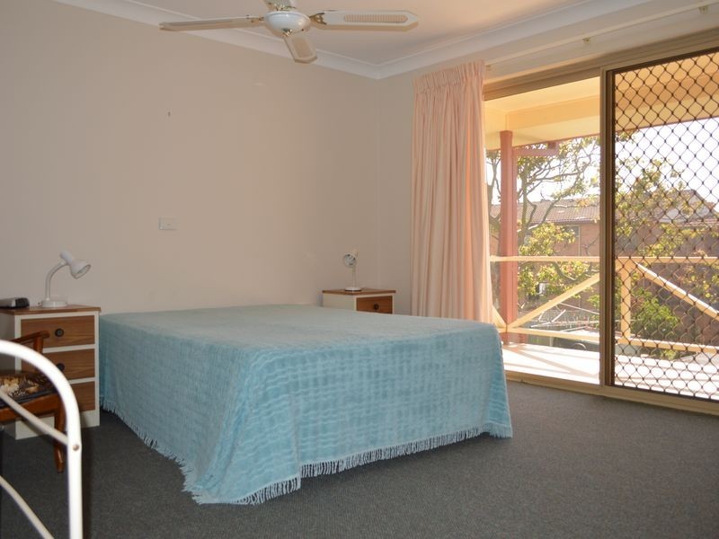 4 Bluegum Avenue, Sandy Beach NSW 2456