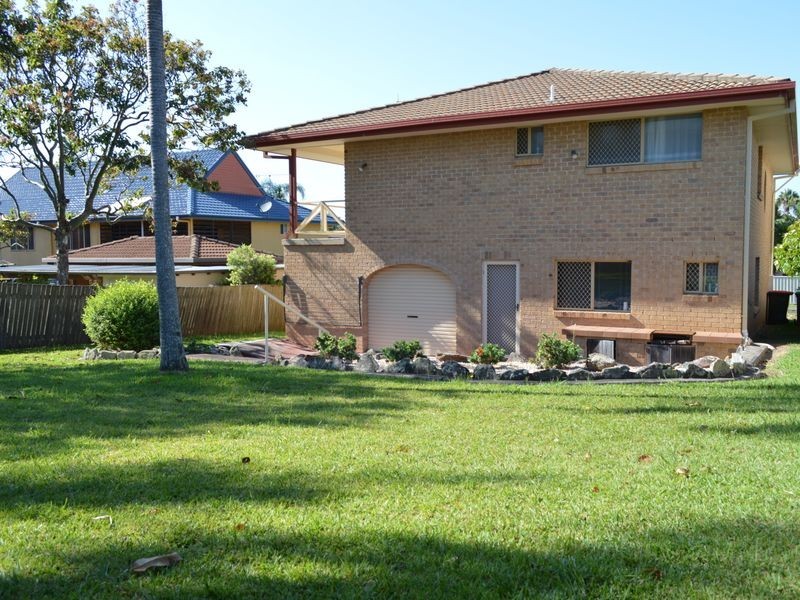 4 Bluegum Avenue, Sandy Beach NSW 2456