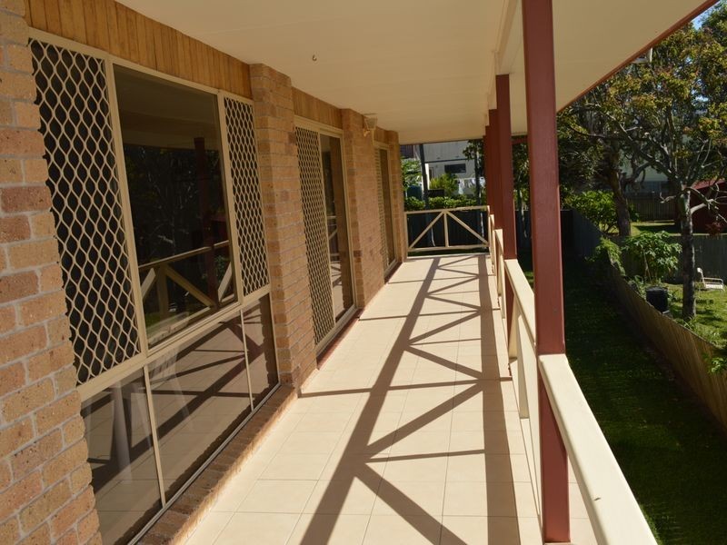 4 Bluegum Avenue, Sandy Beach NSW 2456