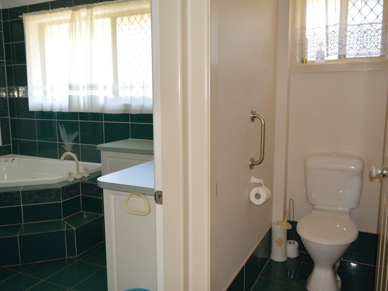 4 Bluegum Avenue, Sandy Beach NSW 2456