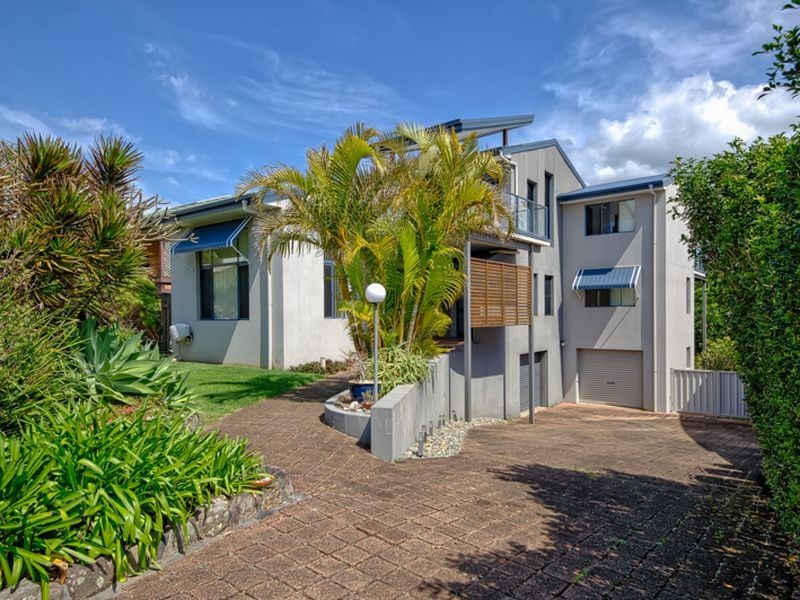 60 Dammerel Crescent, Emerald Beach NSW 2456