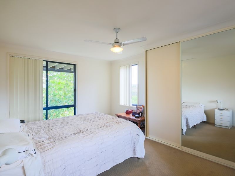60 Dammerel Crescent, Emerald Beach NSW 2456