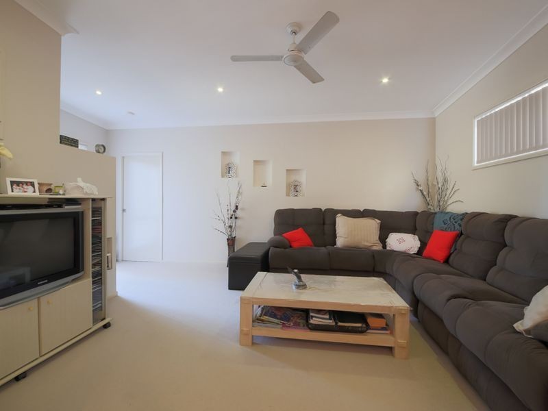 5 Houlahan Close, Woolgoolga NSW 2456