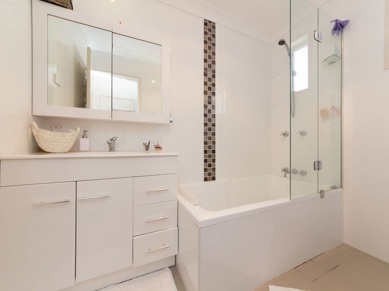 5 Houlahan Close, Woolgoolga NSW 2456