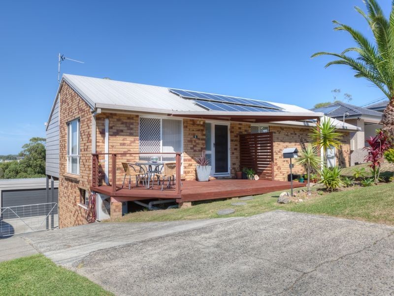 5 Houlahan Close, Woolgoolga NSW 2456