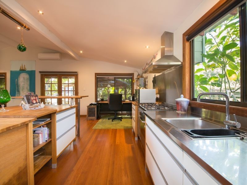 40 Fishermans Drive, Emerald Beach NSW 2456