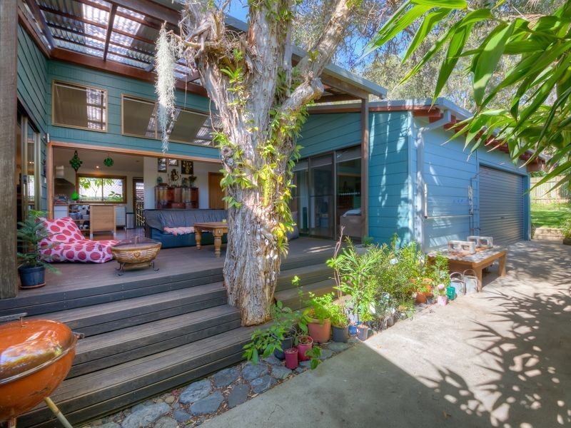40 Fishermans Drive, Emerald Beach NSW 2456