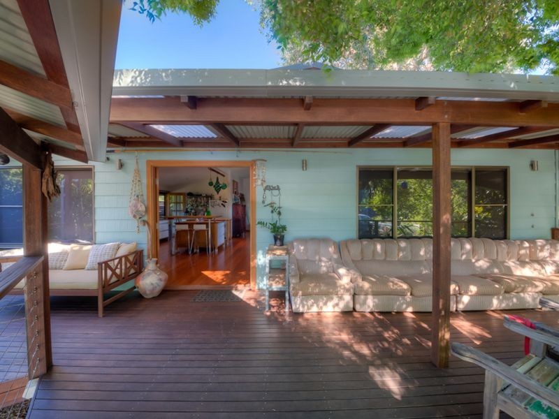 40 Fishermans Drive, Emerald Beach NSW 2456