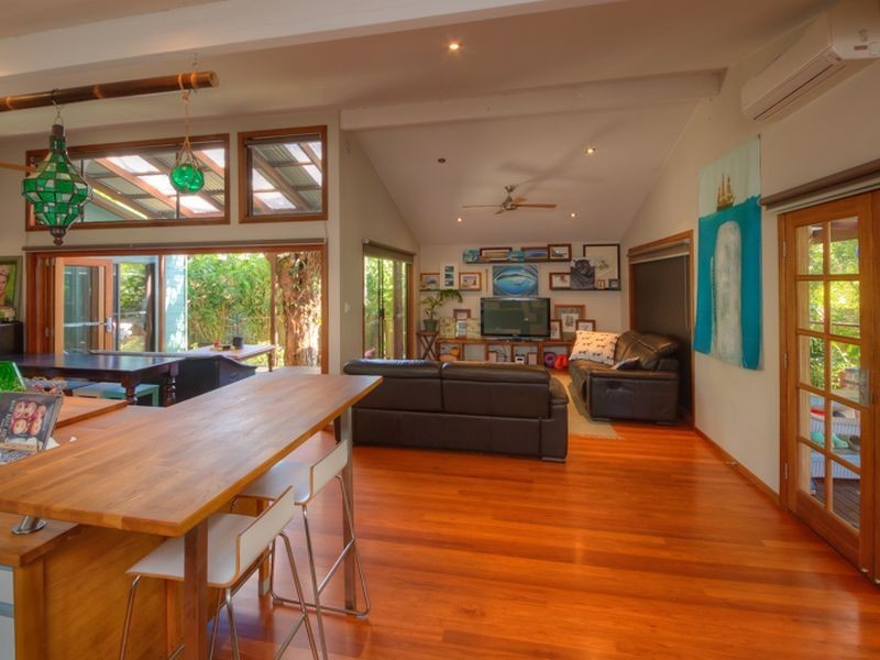 40 Fishermans Drive, Emerald Beach NSW 2456