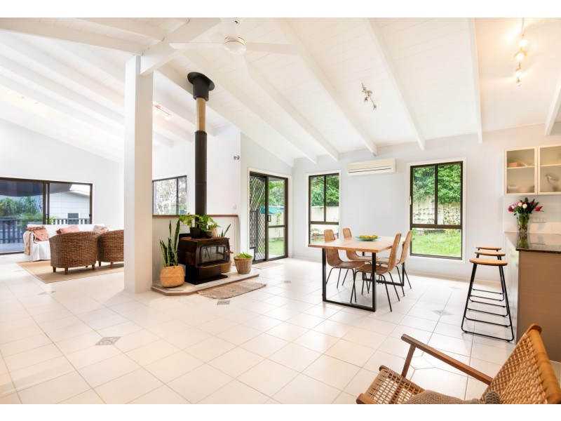 31 Campbell Street, Safety Beach NSW 2456