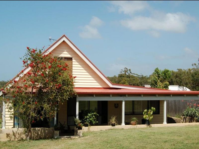 8 Ocean View Drive, Mullaway NSW 2456