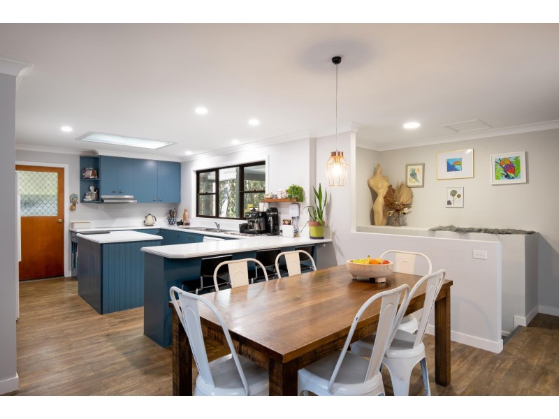 16 Young Street, Safety Beach NSW 2456