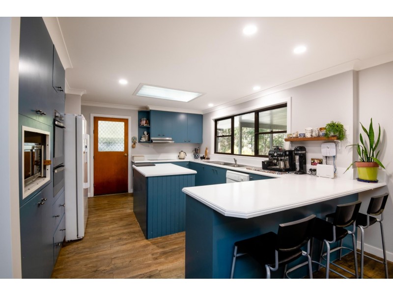 16 Young Street, Safety Beach NSW 2456