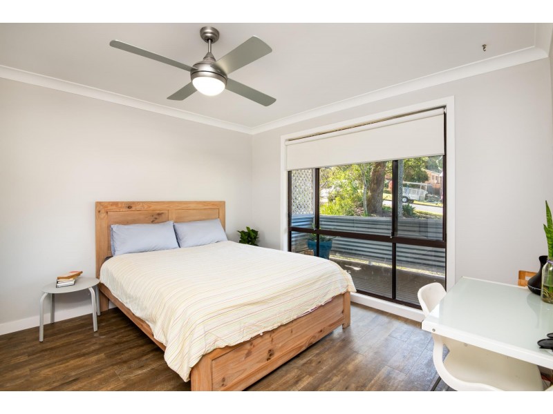 16 Young Street, Safety Beach NSW 2456