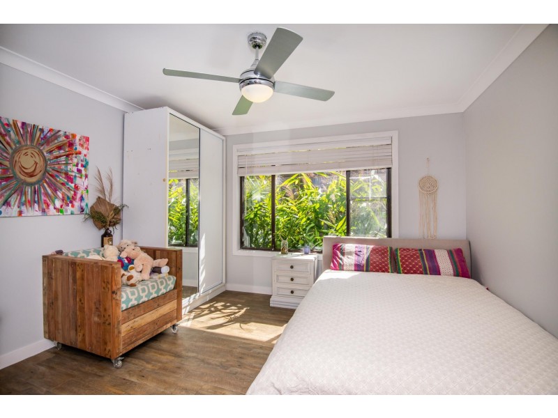 16 Young Street, Safety Beach NSW 2456