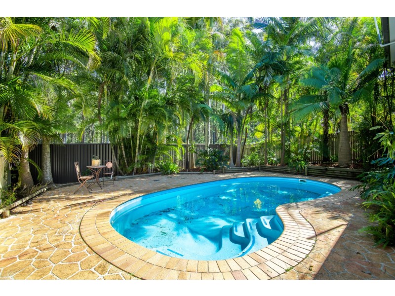16 Young Street, Safety Beach NSW 2456