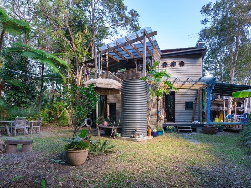 2/41 Fishermans Drive, Emerald Beach NSW 2456
