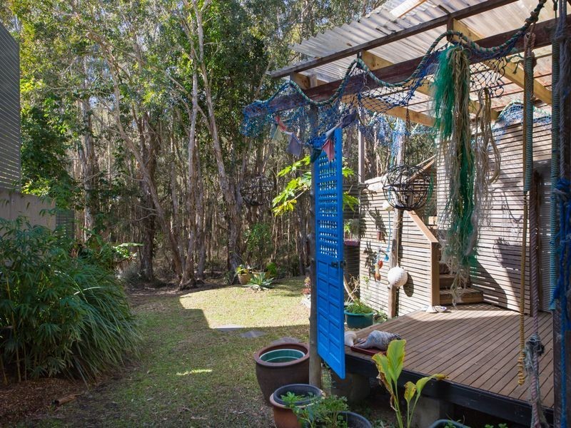 2/41 Fishermans Drive, Emerald Beach NSW 2456