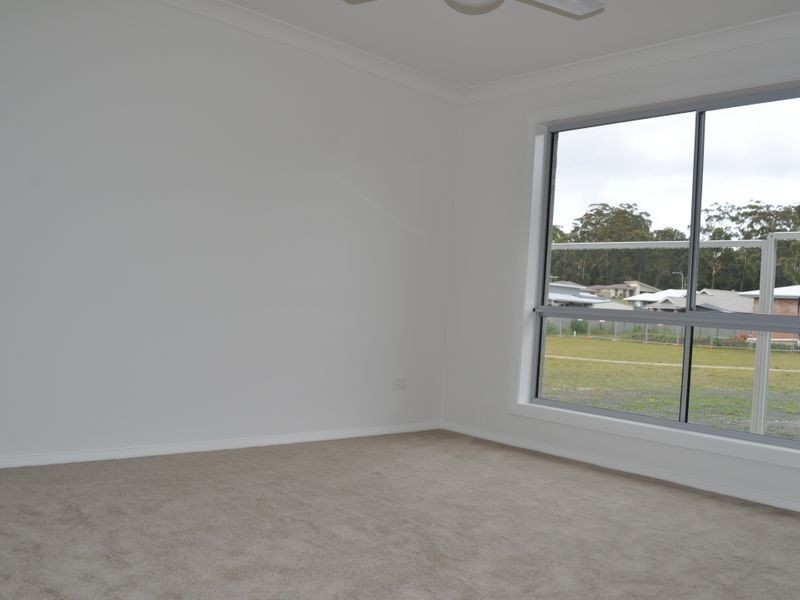 58 Admiralty Drive, Safety Beach NSW 2456