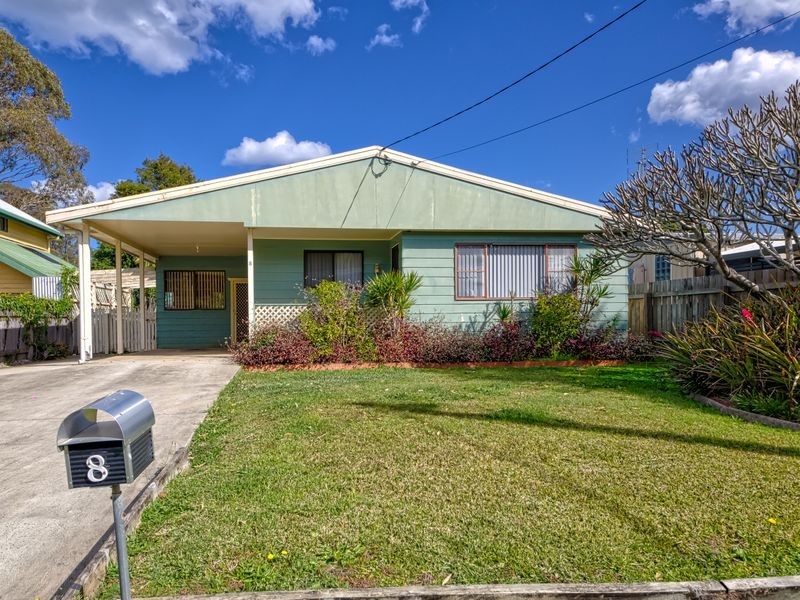 8 Fiddaman Road, Emerald Beach NSW 2456