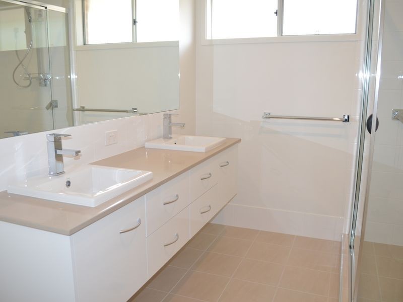 5 Humpback Crescent, Safety Beach NSW 2456