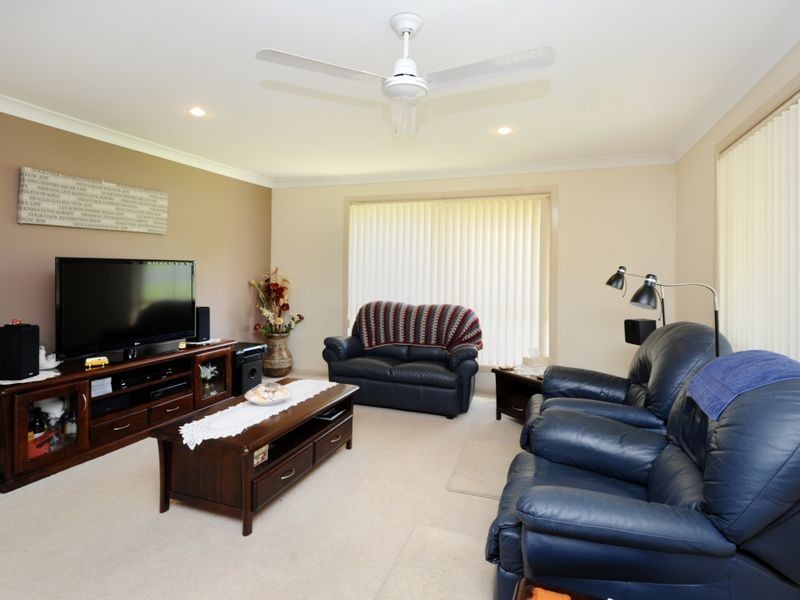 8 McIntosh Crescent, Woolgoolga NSW 2456