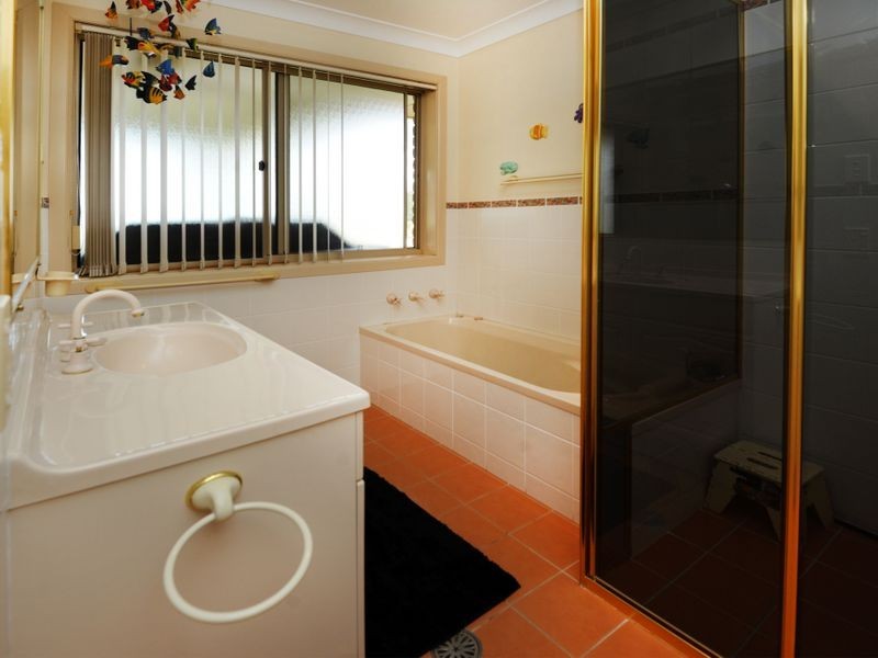 8 McIntosh Crescent, Woolgoolga NSW 2456