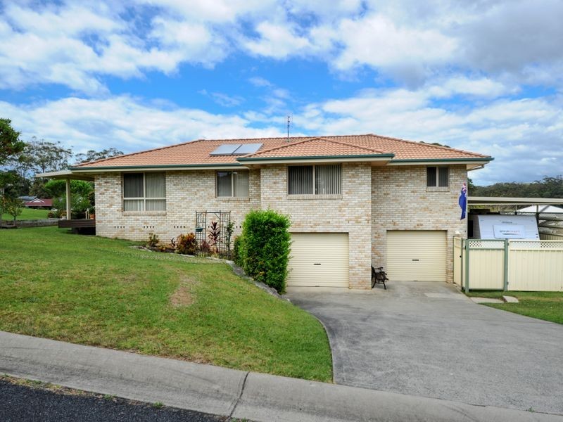 8 McIntosh Crescent, Woolgoolga NSW 2456
