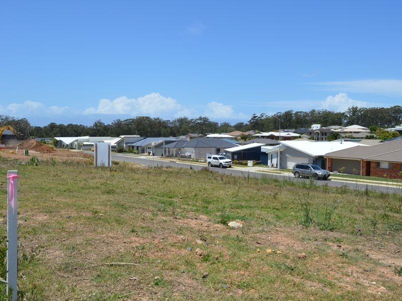 162 Neptune Close, Safety Beach NSW 2456