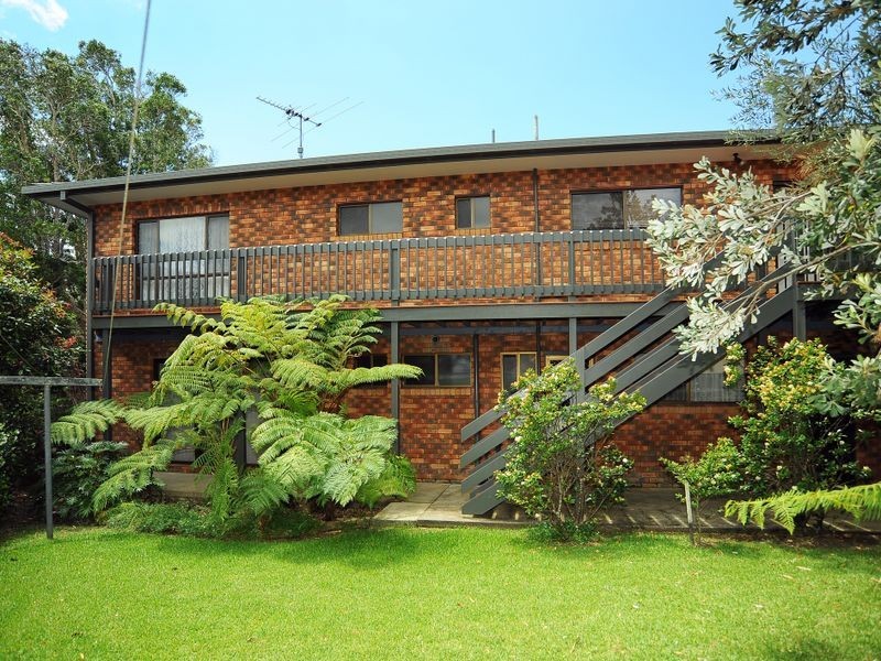 2 Fuller Street, Arrawarra Headland NSW 2456