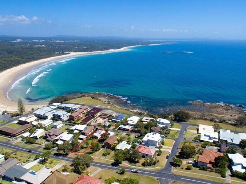21 Ocean Street, Woolgoolga NSW 2456