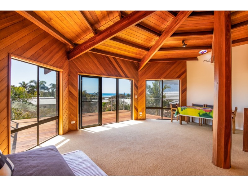 13 Ocean View Crescent, Emerald Beach NSW 2456