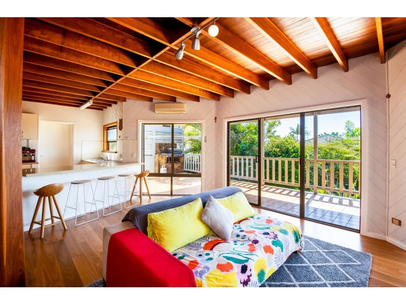 13 Ocean View Crescent, Emerald Beach NSW 2456