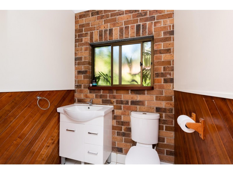 13 Ocean View Crescent, Emerald Beach NSW 2456